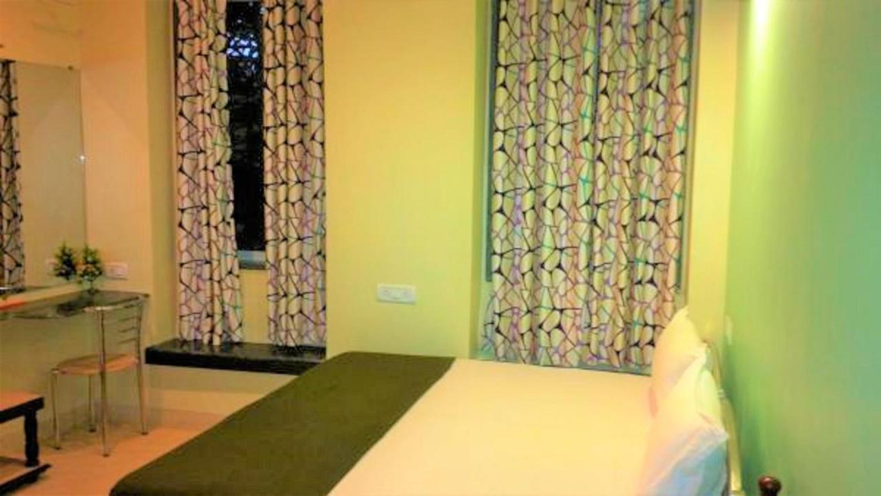 Hotel Blue Bird Colaba Mandve Extérieur photo