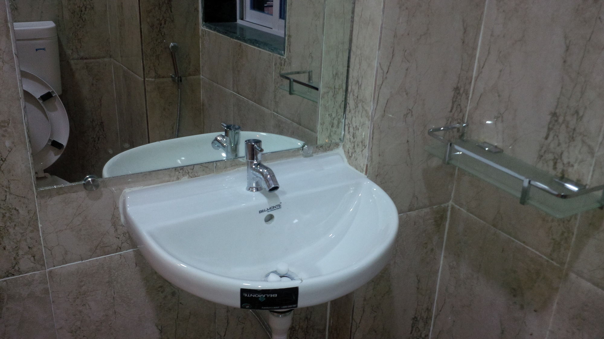 Hotel Blue Bird Colaba Mandve Extérieur photo